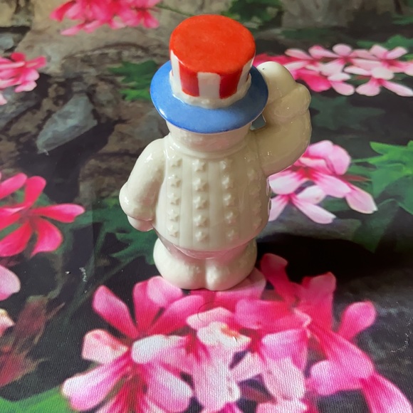 Lenox July-Snowy Patriot Snowman - Picture 3 of 4